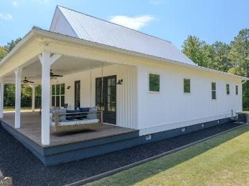 221 Butler Road SE