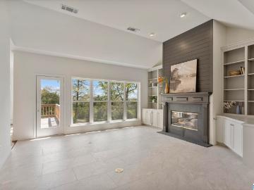221 Doe Drive