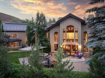 221 Foxglove Lane, Blaine County, US, ID