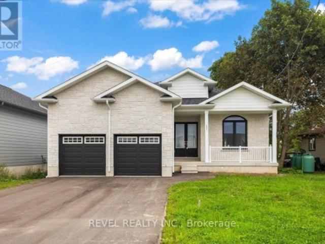 221 Forler Street, West Grey, ON, N0G 2M0 house for sale | Listing ID X13758 | Royal LePage