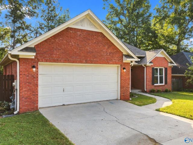 221 Jarrett Lane