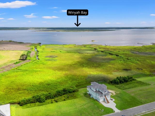 221 Oak Bay Dr