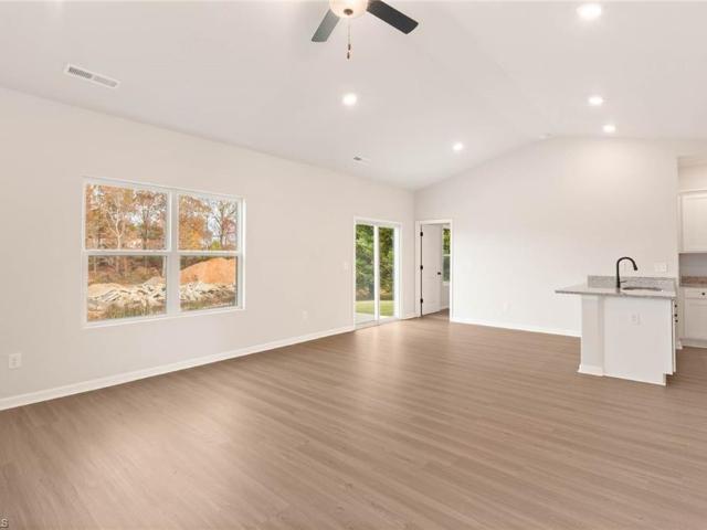 221 Macintosh Drive