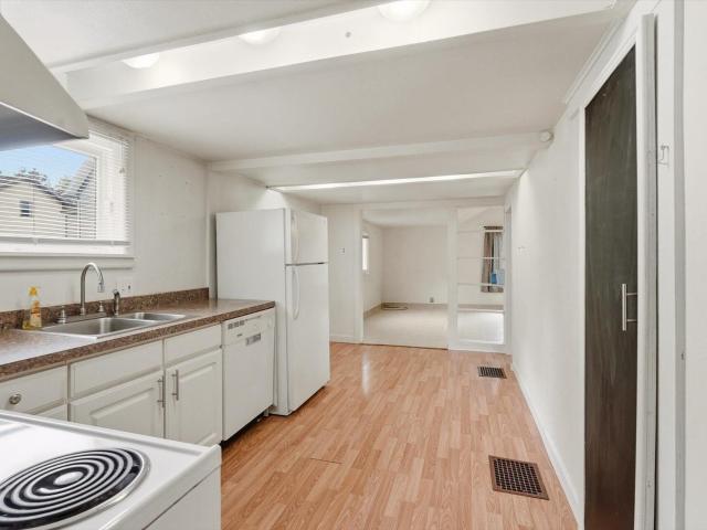 221 N Broad St
