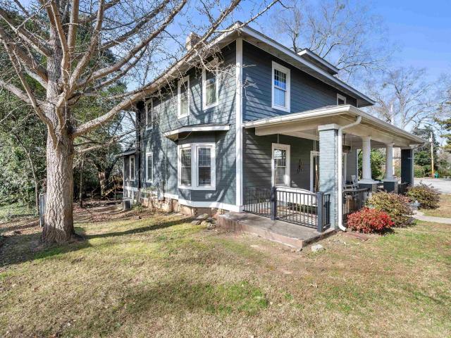 221 N Mountain Street