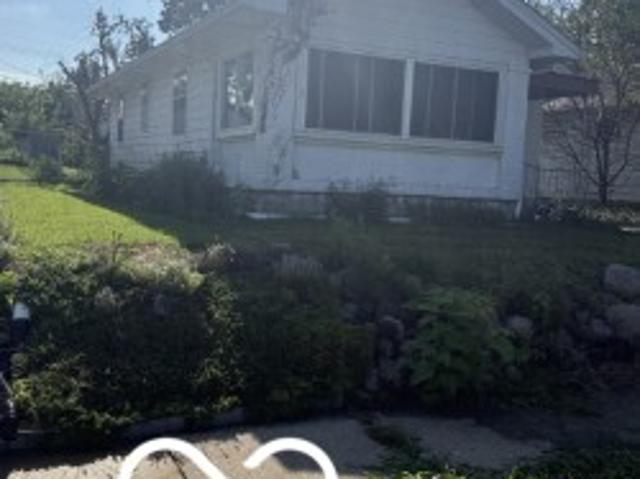 221 S 6th Avenue