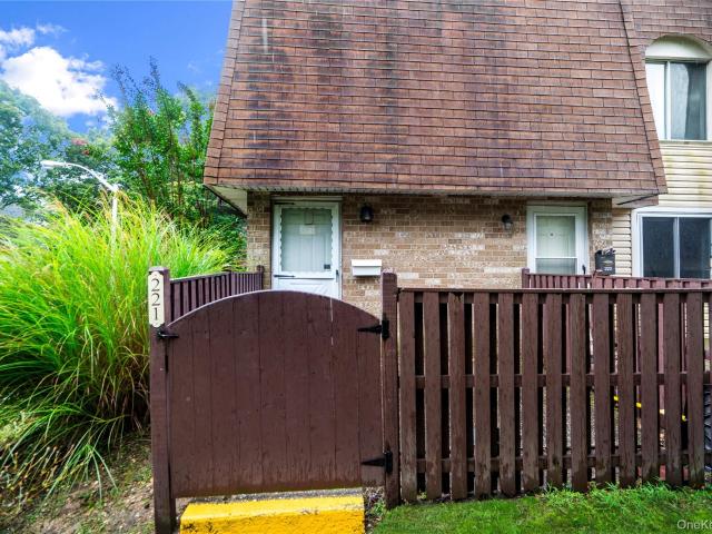 221 Sagamore Hills Drive 221