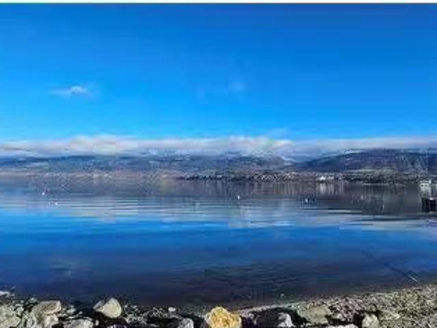 221 Sandpiper Crescent, Penticton, BC, V2A 8K6 house for sal.