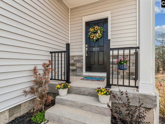 221 Shadowbrook Way