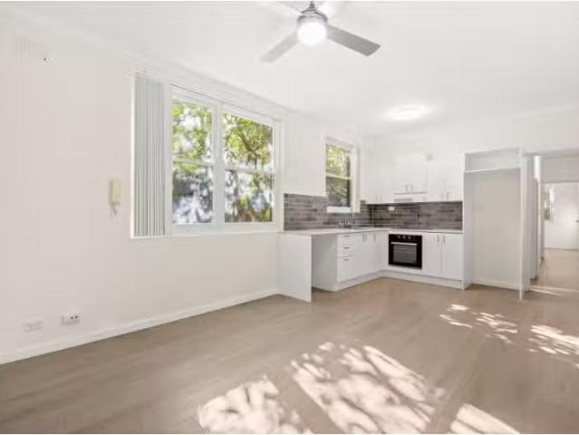 2/21 St Georges Parade, Hurstville Apartment for rent Listed.