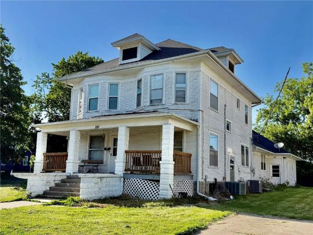 221 W 7th Street
