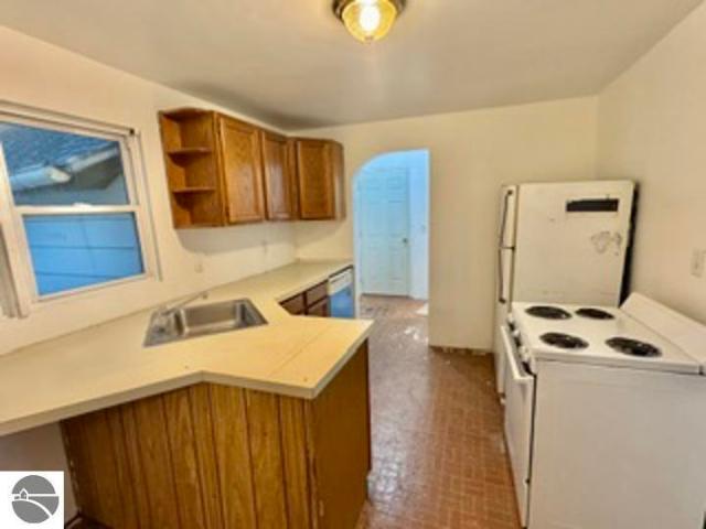 221 W Center Street