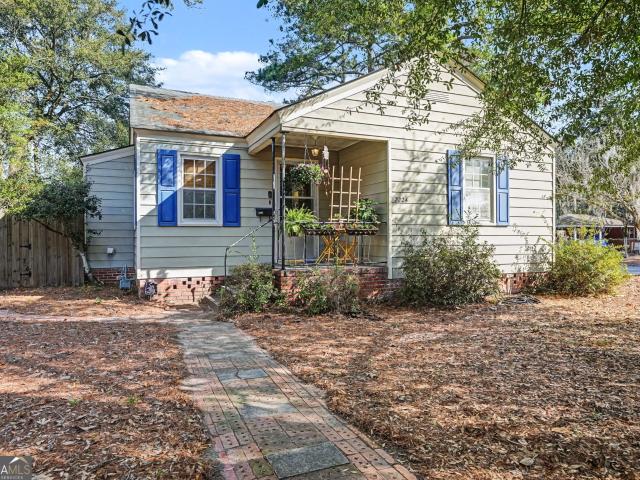 2224 E 38th St, Savannah, GA 31404 | MLS #SA356315