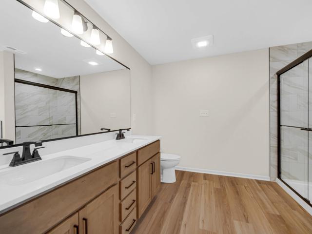 2224 Redwood Lane