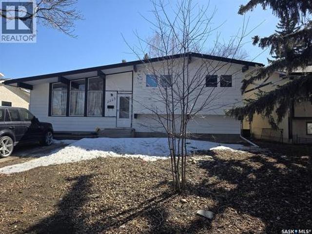 2225 Bedford Avenue E, Regina, SK, S4N 0H1 house for sale | Listing ID SK032327 | Royal LePage