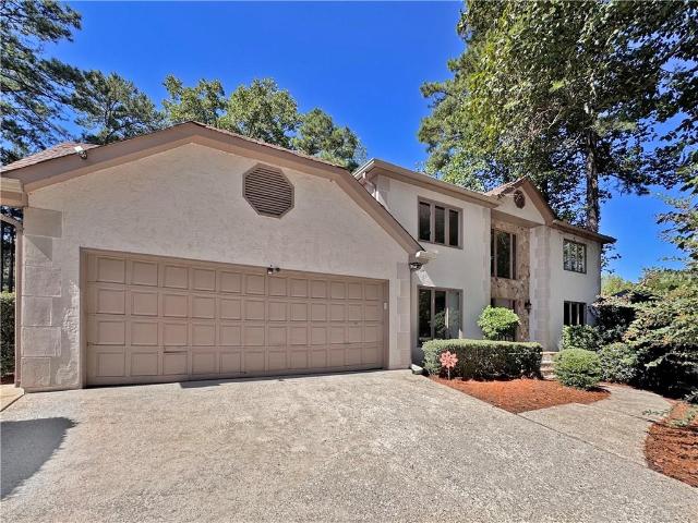 2225 Roxburgh Drive