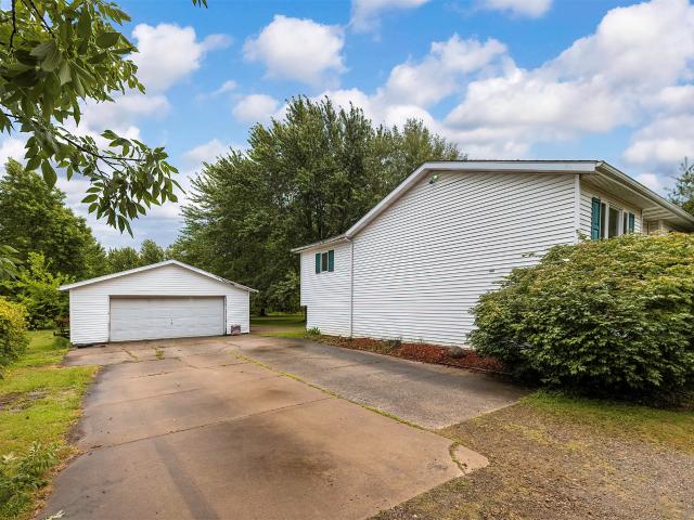 2225 saltsman road