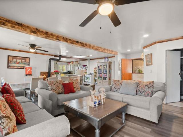 2226 Buckman Springs