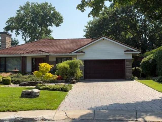 2226 Crois. Ainsley, Mont Royal, QC, H3P 2S7 house for sale | Listing ID 16587 | Royal LePage