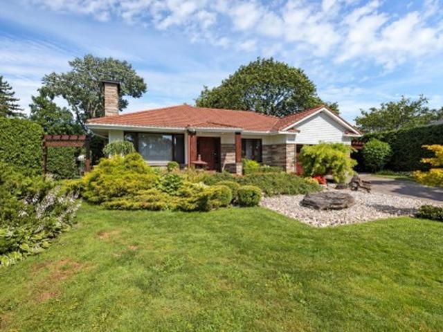 2226 Crois. Ainsley, Mont Royal, QC, H3P 2S7 Luxury House for sale | Listing ID 16587 | Royal LePage Carriage Trade Luxury Properties
