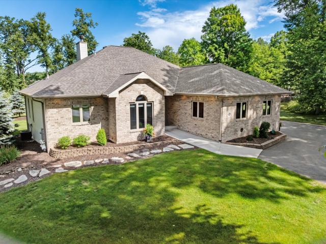 2226 Fairfield Ln