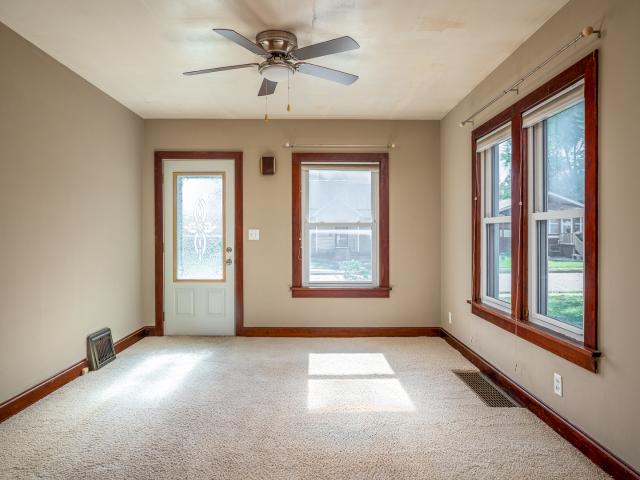 2228 W High Street