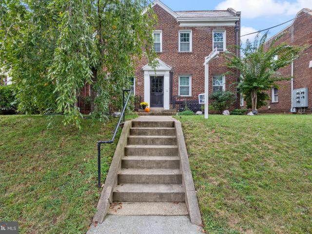 2228 40th St NW, Unit 1, Washington, DC 20007 | MLS #DCDC2260