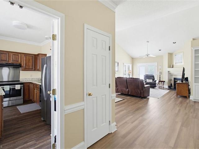 2229 King George Court