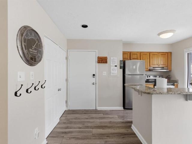 2229 Tanners Ridge Condos