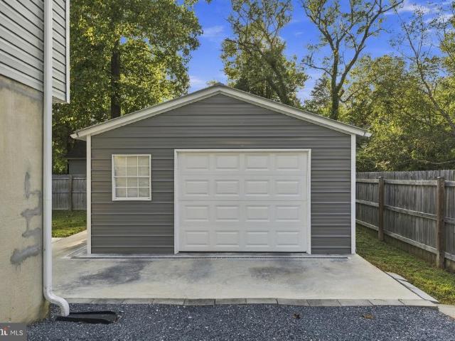 22203 Lilac Way