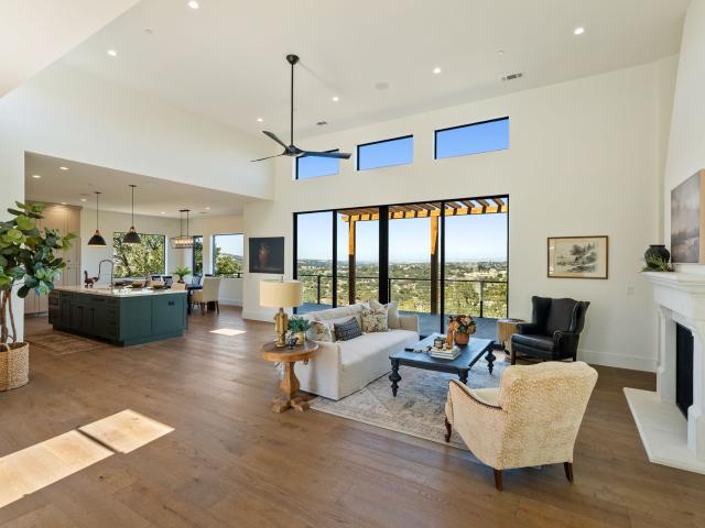 2220 Battering Rock, Templeton, US, CA