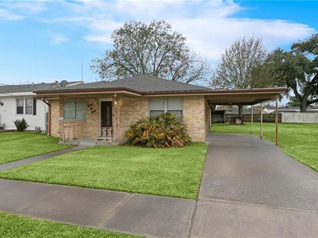 2220 Lyndell Dr, Chalmette, LA 70043 | MLS #2541