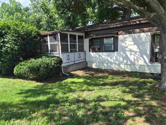2220 Sunny Lane
