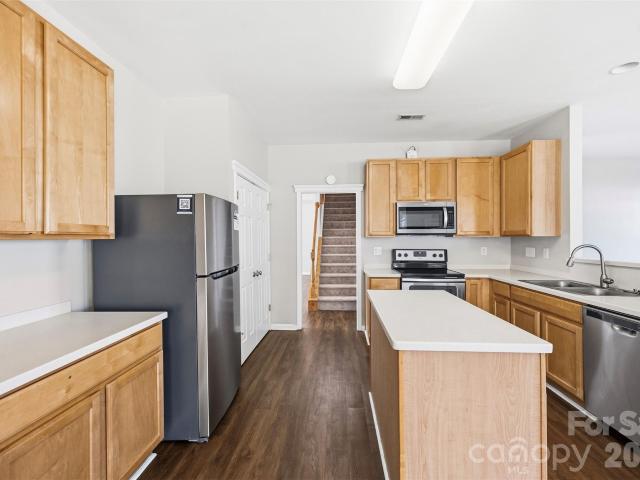 2220 Shumard Circle