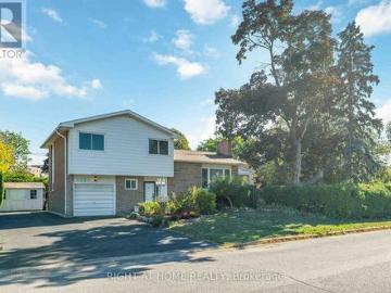 2221 Circle Place, Ottawa, ON, K1G 3E2 house for sale | Listing ID X12691 | Royal LePage