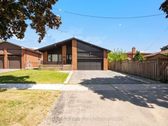 2221 Florian Road, Mississauga, ON, L5A 3Y9 house for sale | Listing ID W13713 | Royal LePage