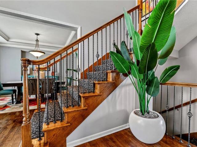 2221 SW Hawk View Road