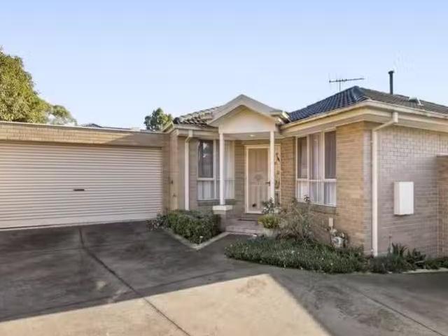 2/222 Morack Road, Vermont South VIC 3133 Unit Auction