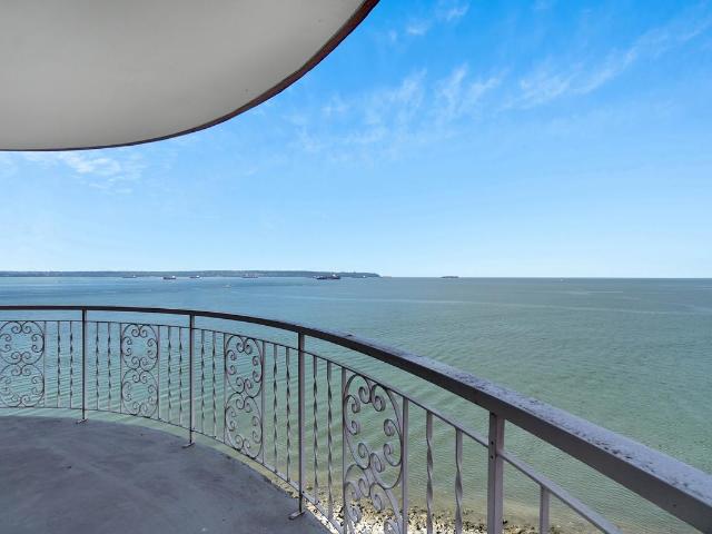 2222 Bellevue Avenue 3 Bedroom Apartment for Rent