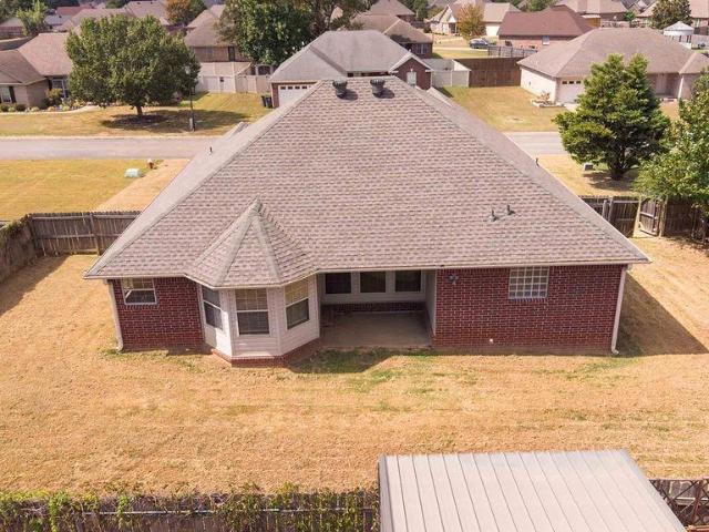 2222 Clara Dr