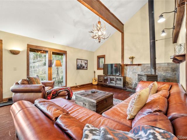 2222 Lions Lane