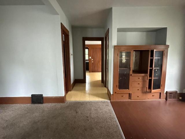 2222 W Finn Pl