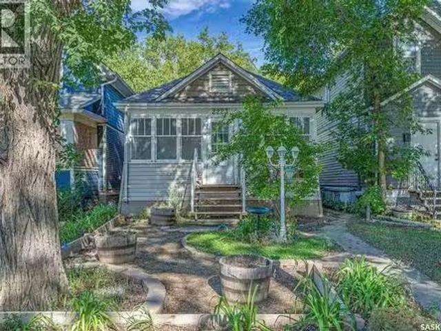 2223 Toronto Street, Regina, SK, S4P 1N5 house for sale Lis.