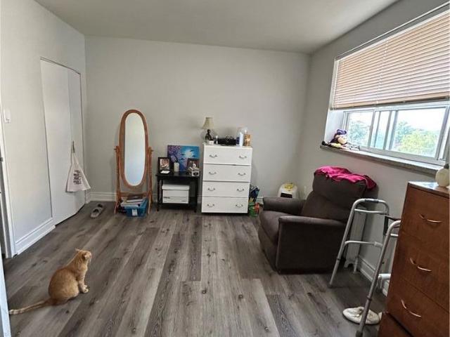 222 CONCESSION Street Unit# 403, Hamilton, Ontario, L9A1B1