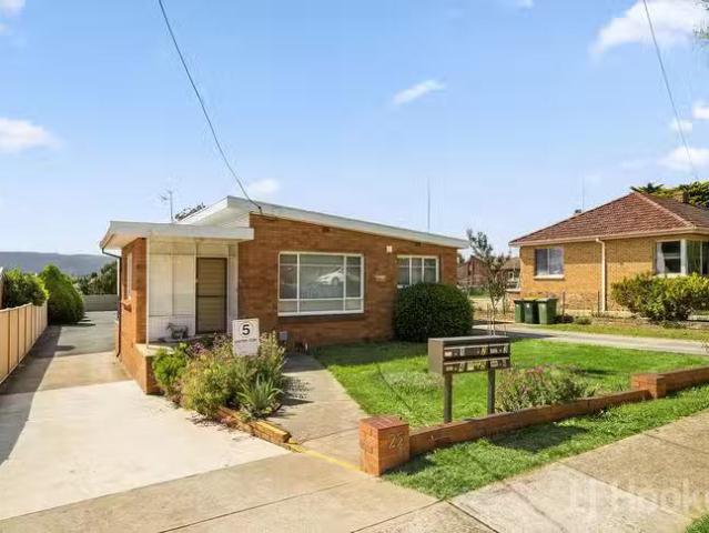 2/22 Blackall Avenue, Crestwood, NSW 2620