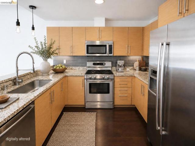 222 Broadway 914