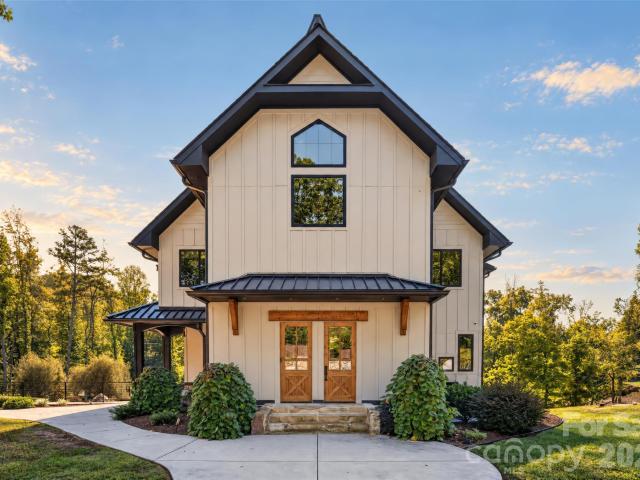 222 Greenbay Road