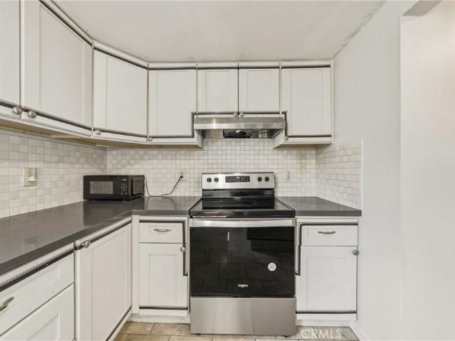 222 Del Luz Court