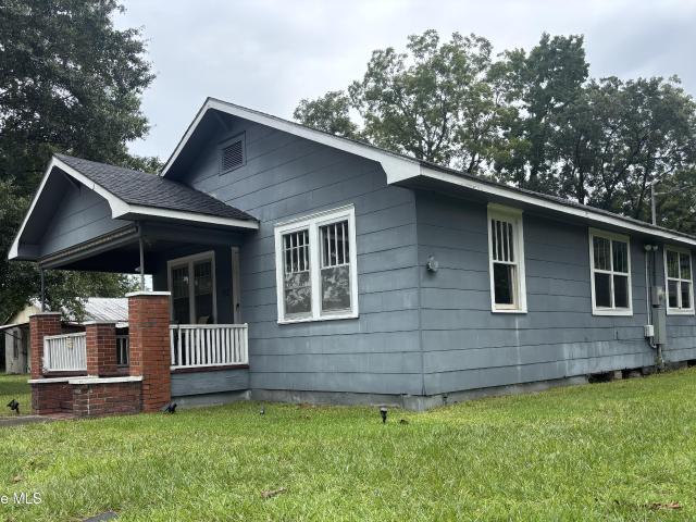 222 Evans Street