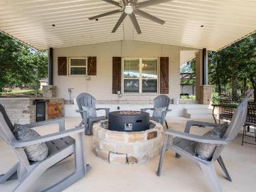 222 Knights Cir, Streetman, TX 75859 | MLS #21015